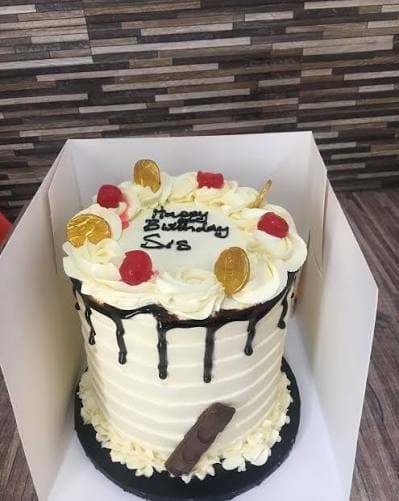 Size 6 whipping cream cake (double layer)